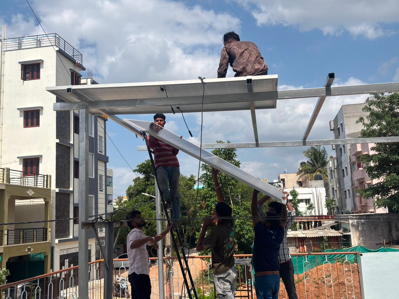 The frame going up