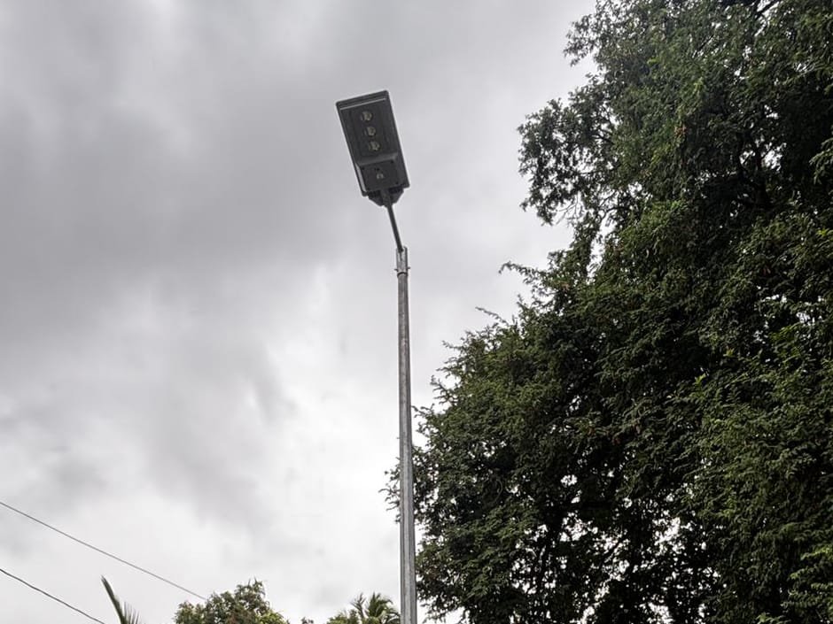 A pole in daylight